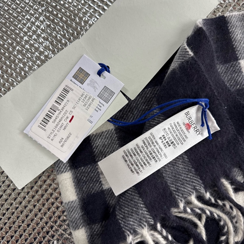「員購特價」經典款全新BURBERRY ［專櫃價19500］羊絨格紋圍巾 博柏利克什米爾圍巾-13