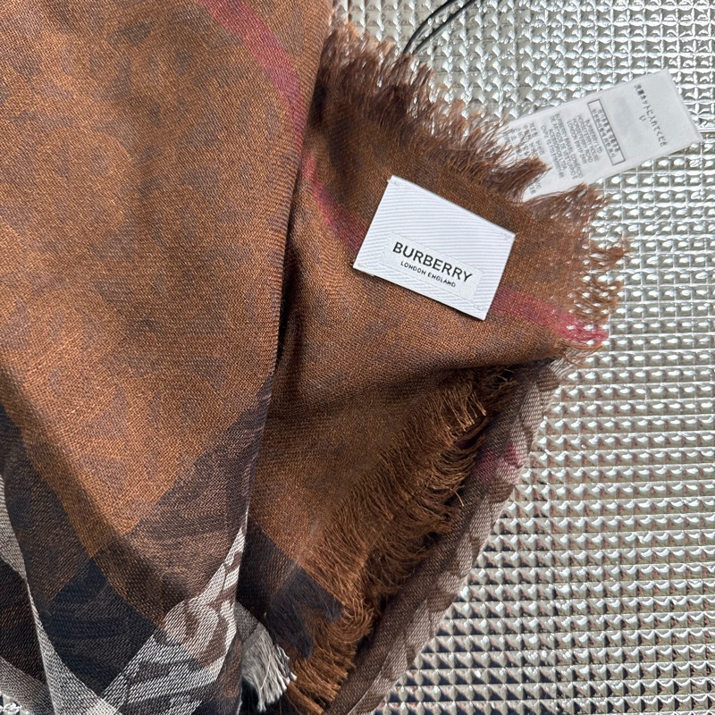 「員購特價」全新BURBERRY ［專櫃價14900］經典格紋羊毛桑蠶絲圍巾-11