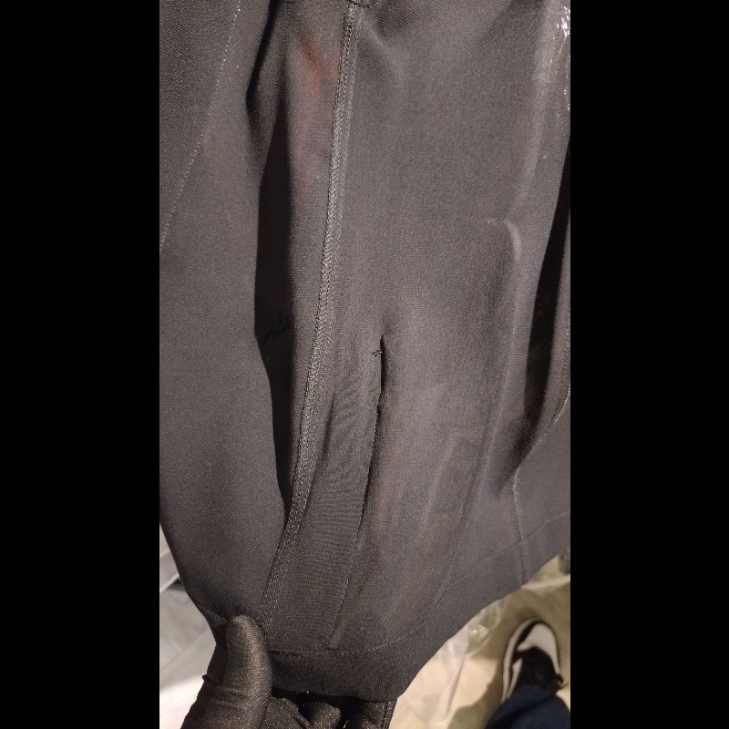 Chanel 紅領黑色薄外套-21