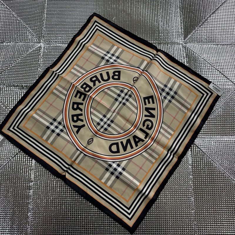 「員購特價」全新BURBERRY 格紋圖案真絲絲巾(米色)博柏利絲巾-1