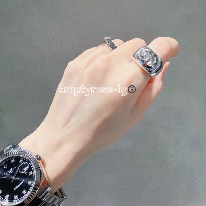 Chanel 銀色戒指寬版®️經典大Logo立體鏤空-4