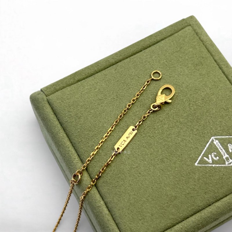 S5247-Van項鍊 Vintage Alhambra白色珍珠母貝18K金項鍊VCARA45900-4