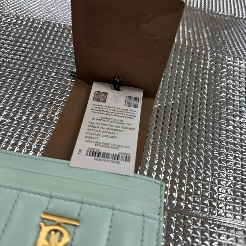 「英國代購」 全新Burberry 博柏利「專櫃親購」Lola TB金字LOGO羔羊皮卡夾(薄荷色)-13