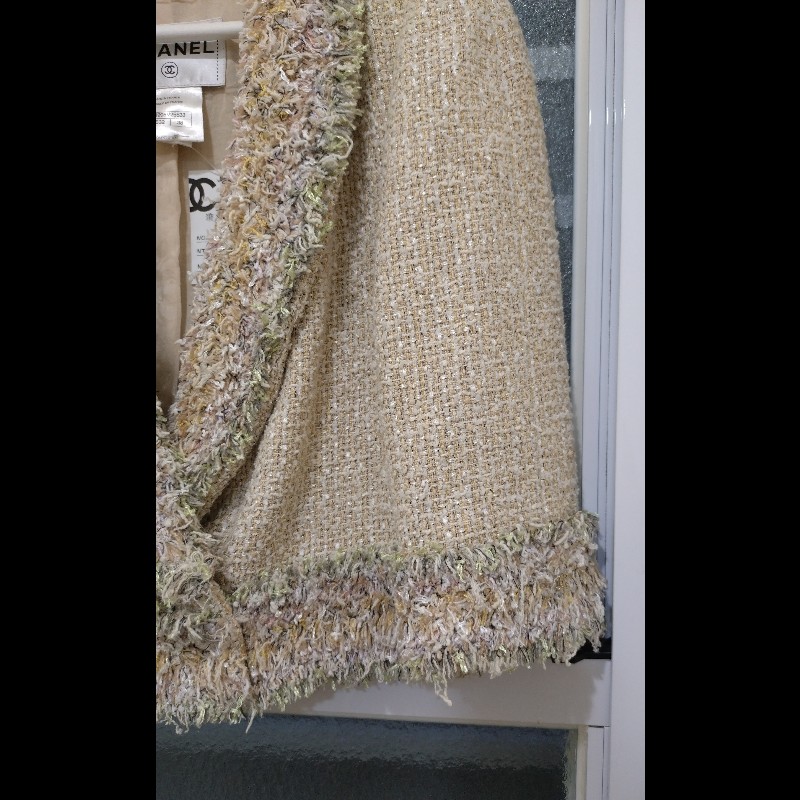 Chanel 駝色毛呢嫩綠毛毛邊短版外套-1