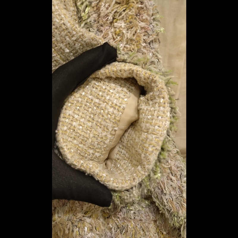 Chanel 駝色毛呢嫩綠毛毛邊短版外套-16