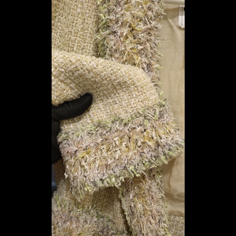 Chanel 駝色毛呢嫩綠毛毛邊短版外套-18