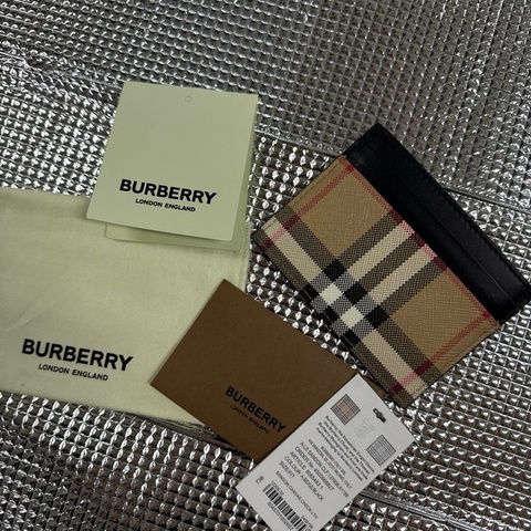 「英國代購」 全新Burberry 博柏利「專櫃親購」經典格紋黑色卡夾