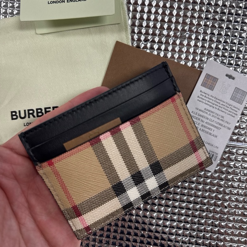 「英國代購」 全新Burberry 博柏利「專櫃親購」經典格紋黑色卡夾-2