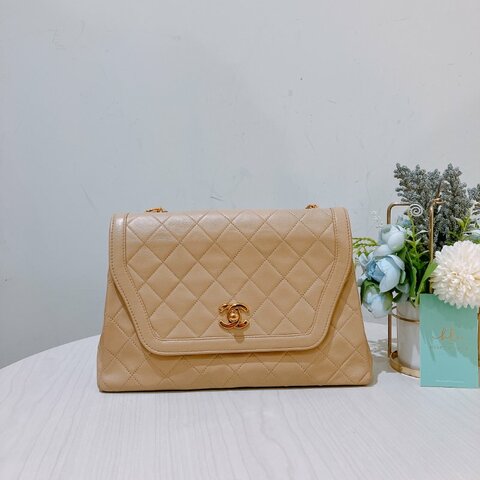 TK1931 香奈兒 淺褐色 復古 翻蓋手袋   Vintage Flap Bag Small Lambskin