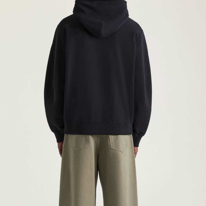 Givenchy 男士 長袖連帽衫XS S M L XL XXL碼模特身高 185 CM,穿 M 碼-3