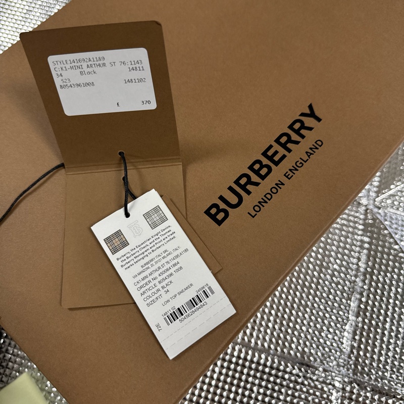 全新Burberry 時尚童鞋/經典格紋/好穿耐走-12