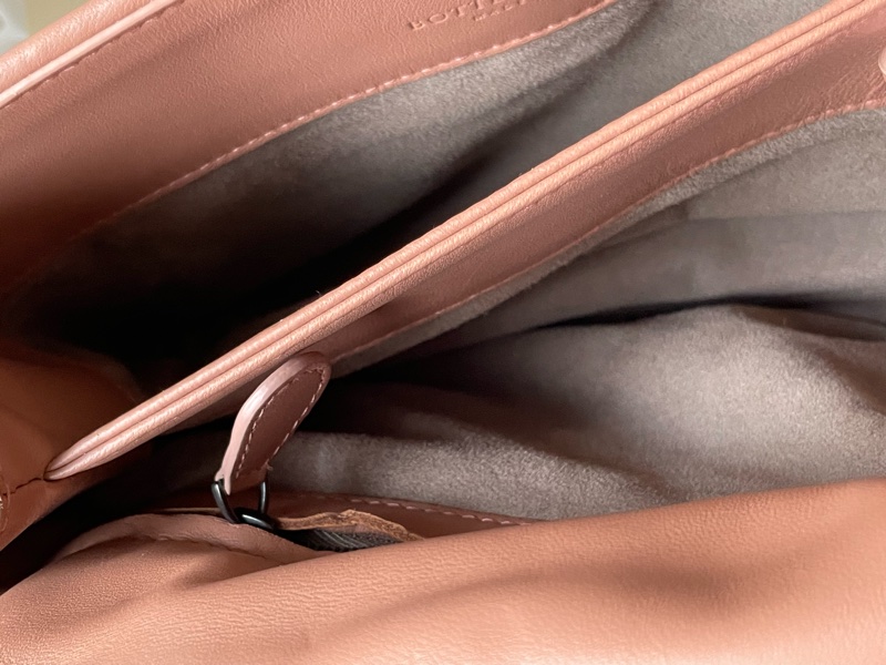 ▪️富貴選物FUGUEI▪️BV 藕粉色細編織肩背兩用包-14