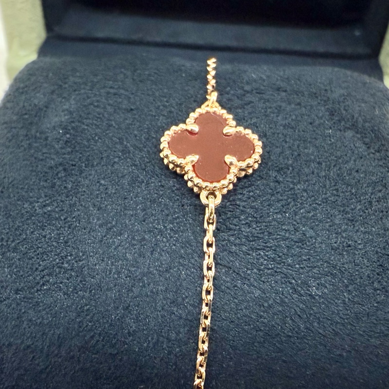 VCA紅玉髓四葉草Sweet Alhambra18k玫瑰金手鍊ARN59K00-3