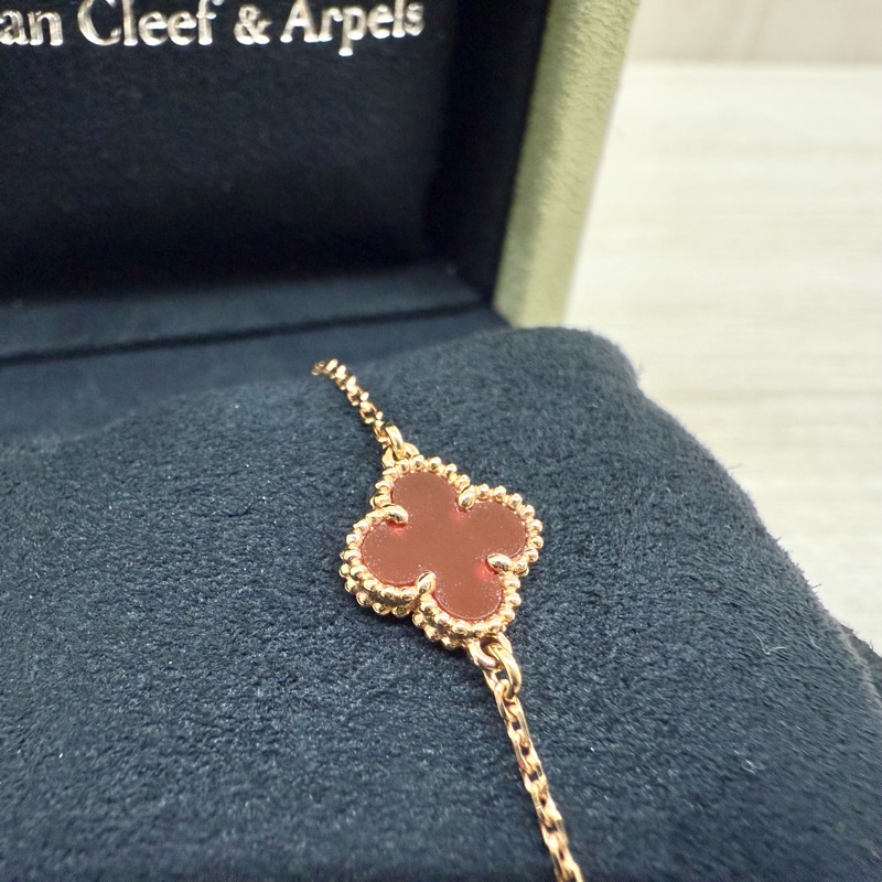 VCA紅玉髓四葉草Sweet Alhambra18k玫瑰金手鍊ARN59K00-4