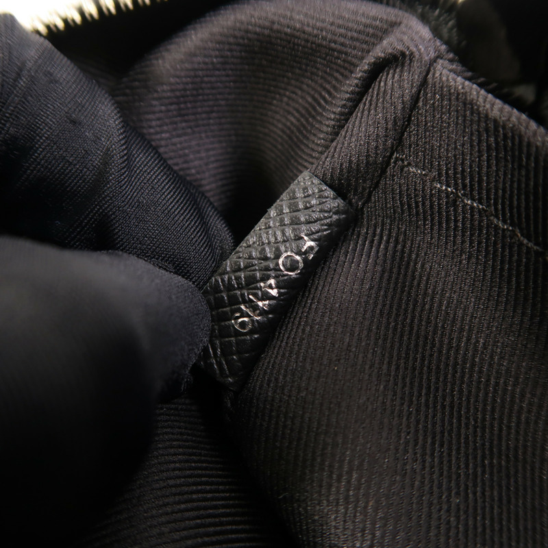 LOUIS VUITTON Monogram Eclipse/Taiga Outdoor Messenger銀扣肩背袋-6