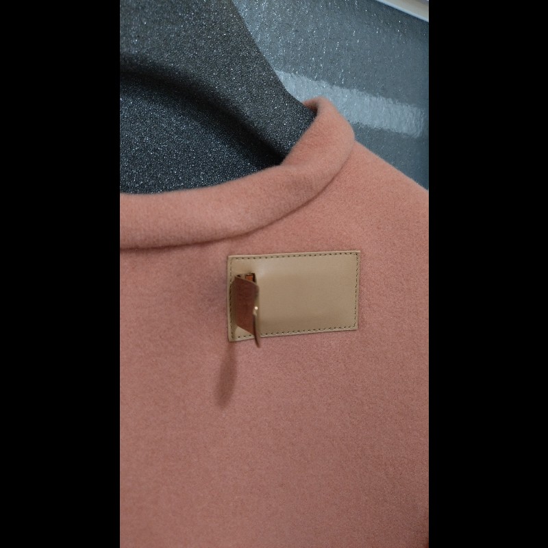 Hermes 粉膚色 cashmere 單釦外套-1