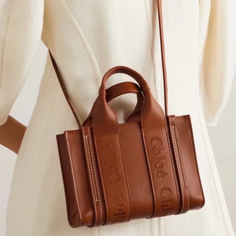 莉亞精品♡ Chloe Woody Small 焦糖皮革托特包 二手美包-1