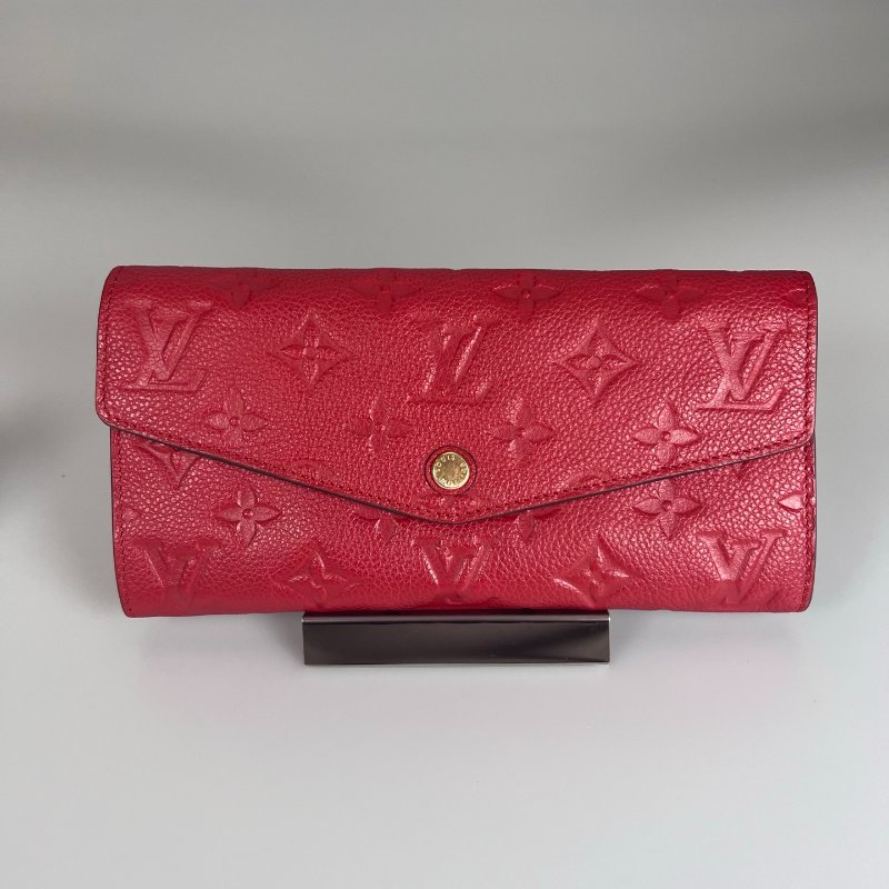 LV M60302 紅金扣牛皮壓紋長夾-0