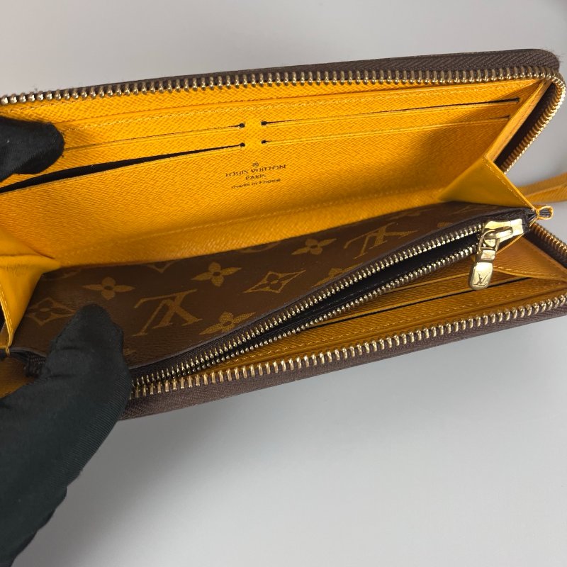 LV M60744 老花拼黃ㄇ拉長夾-5