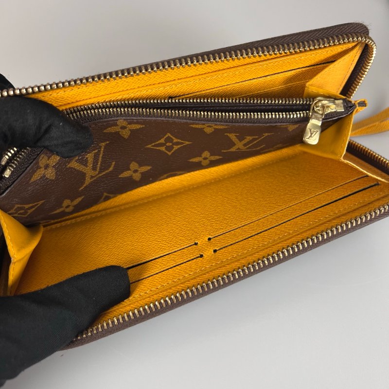 LV M60744 老花拼黃ㄇ拉長夾-6
