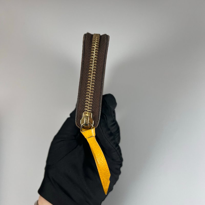 LV M60744 老花拼黃ㄇ拉長夾-3