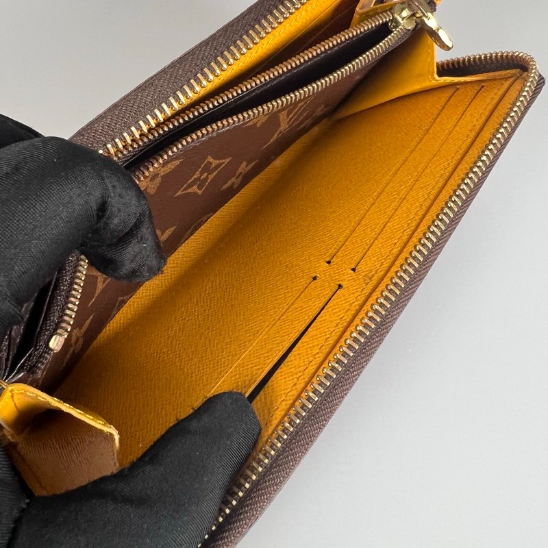 LV M60744 老花拼黃ㄇ拉長夾-5