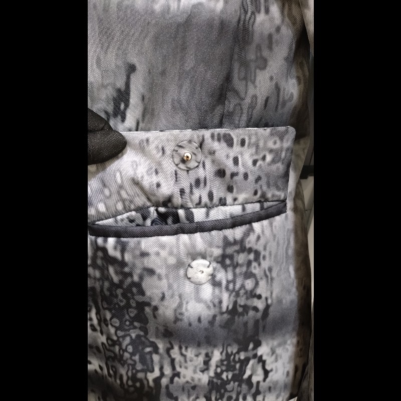 Prada 灰白點點尼龍外套-6