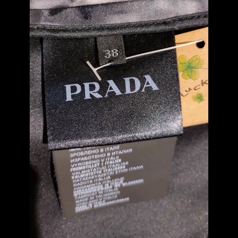 Prada 灰白點點尼龍外套-29