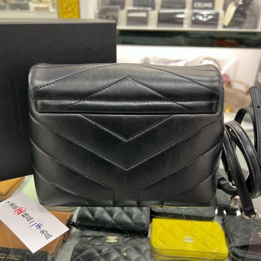 東區正精品㊣YSL Saint Laurent 678401 Toy Loulou mini 黑色牛皮銀字胖胖包方胖包 RA1854-6