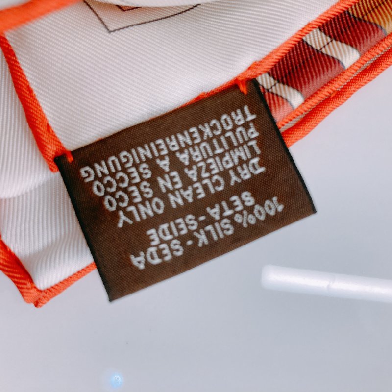 MS0542 Hermes 愛馬仕 絲巾 披肩 方巾 馬車 馬具 棕色 Petit Duc Double Face Scarf 90 x 90cm Noisette / Rouge / Bordeaux-8