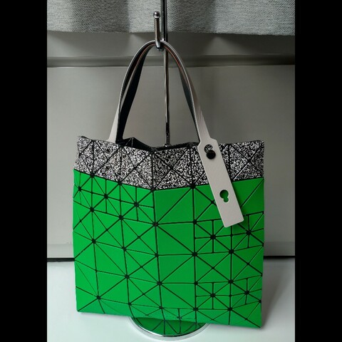 Issey Miyake BAOBAO 藍綠拼色購物包 6×6