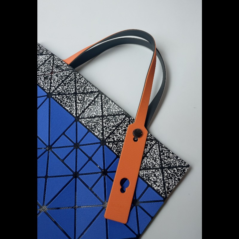 Issey Miyake BAOBAO 藍綠拼色購物包 6×6-12