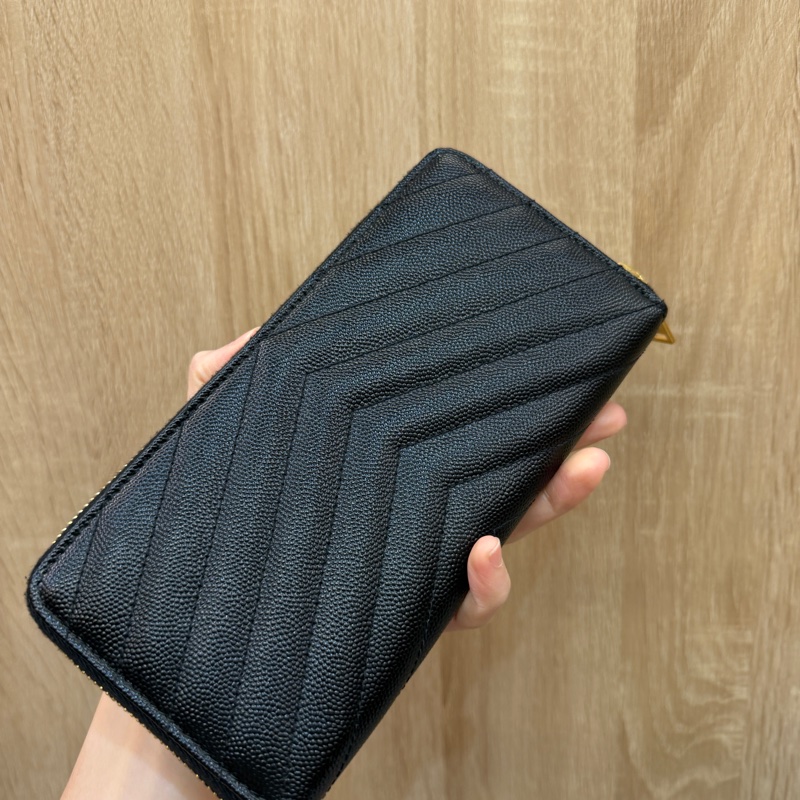 YSL 黑魚子醬牛皮金釦ㄇ拉12卡長夾-4