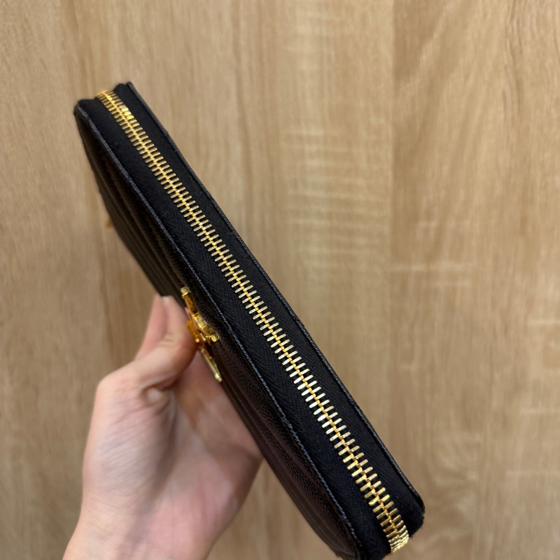 YSL 黑魚子醬牛皮金釦ㄇ拉12卡長夾-7