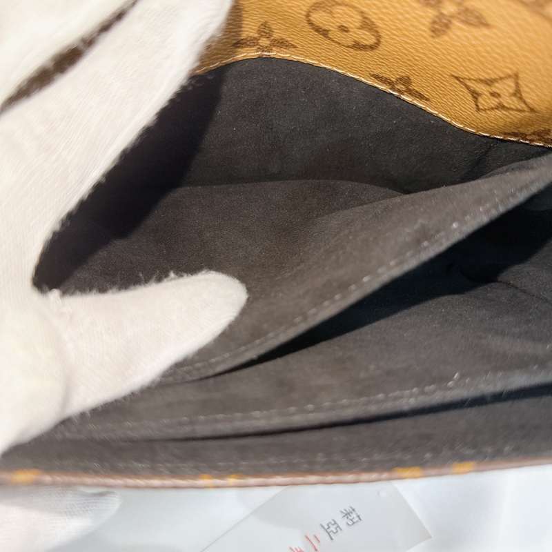 莉亞精品♡ LV M41465 拼色郵差包 二手-17