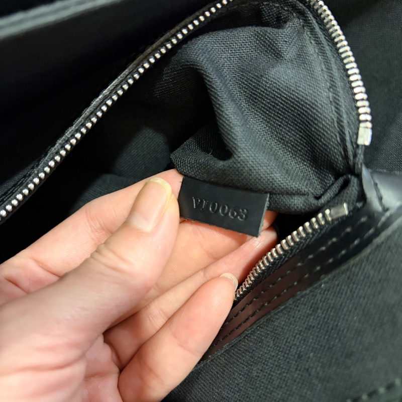 #LV #商務 #郵差包 #公事包 #文件包-3