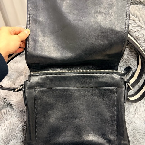 Bally #肩背包 #公事包