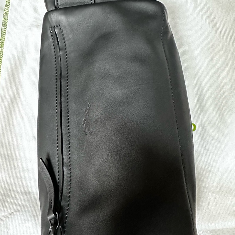 LONGCHAMP 精品小牛皮側背包-1