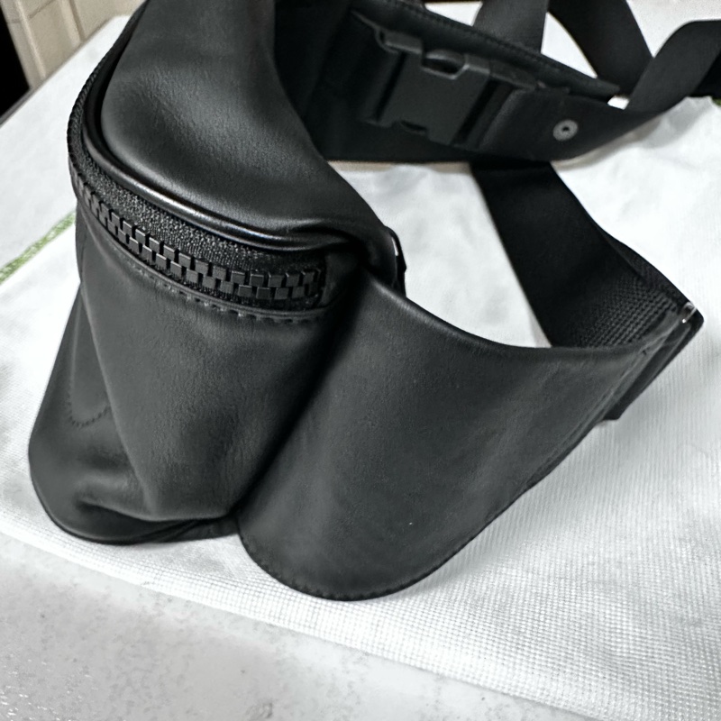 LONGCHAMP 精品小牛皮側背包-2