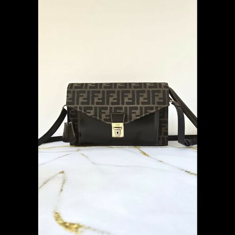 絕版古董包 中古二手包 Fendi 黑咖啡色老花信封風琴包 斜背包 側背包 單肩包