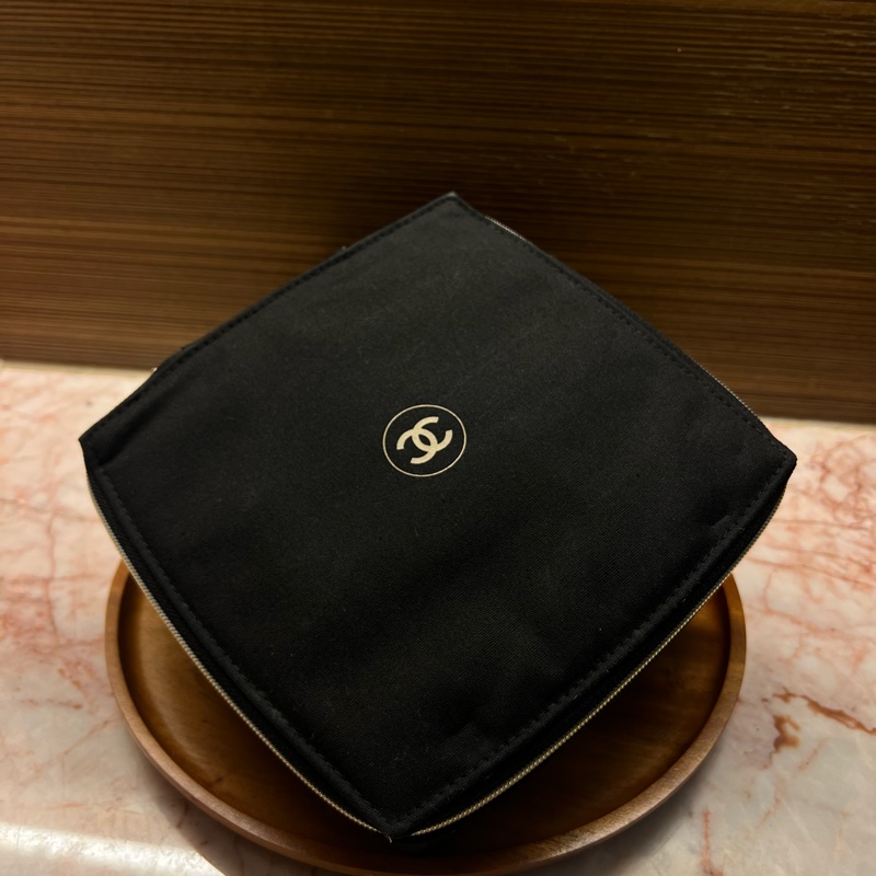 CHANEL 香奈兒Sublimage系列化妝包-3