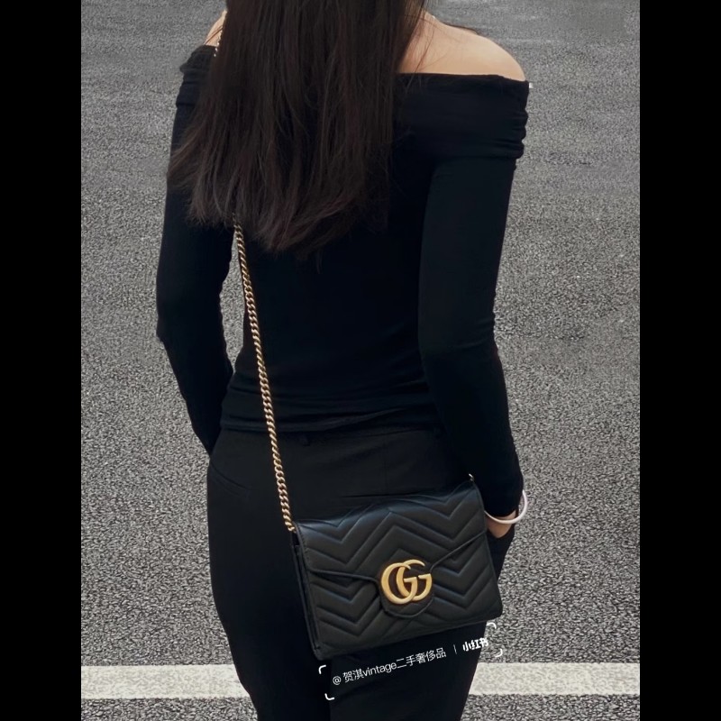 Gucci GG Marmont 黑金 WOC 鏈帶包 經典山形紋-0
