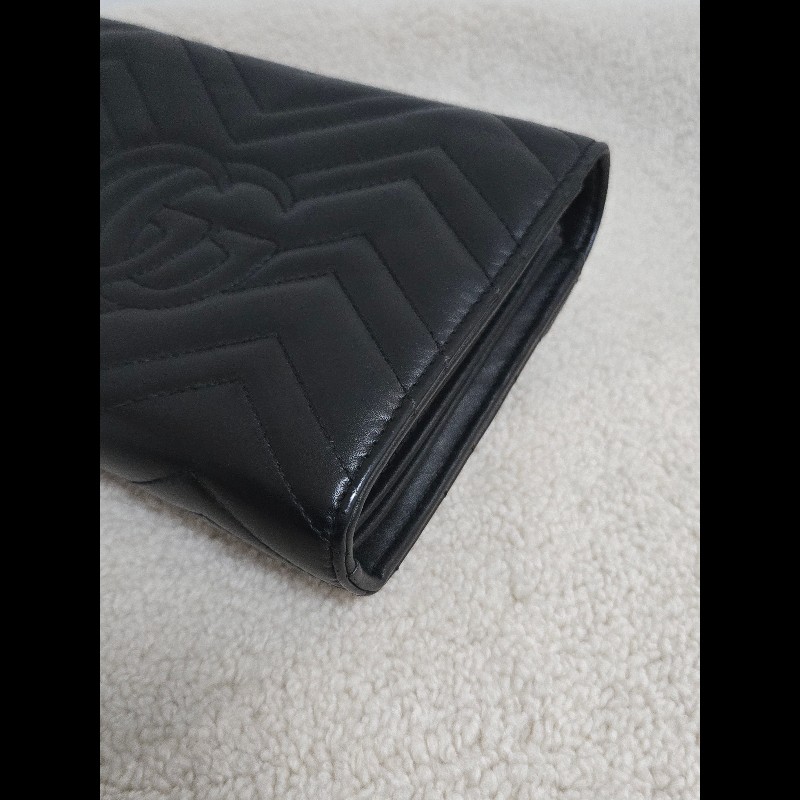 Gucci GG Marmont 黑金 WOC 鏈帶包 經典山形紋-21