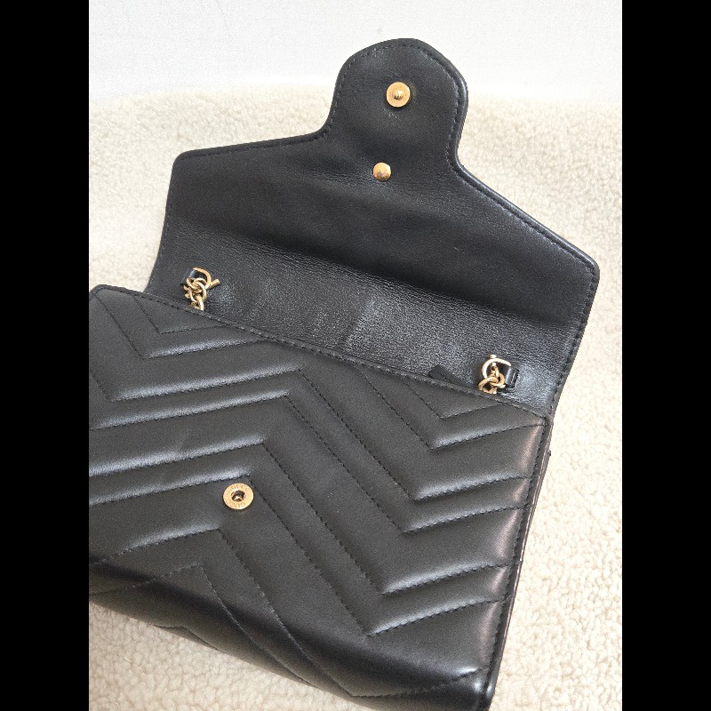 Gucci GG Marmont 黑金 WOC 鏈帶包 經典山形紋-25