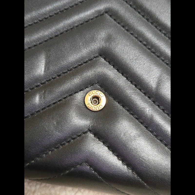 Gucci GG Marmont 黑金 WOC 鏈帶包 經典山形紋-26
