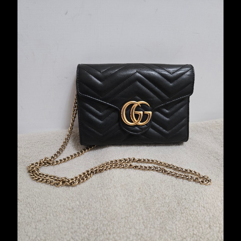 Gucci GG Marmont 黑金 WOC 鏈帶包 經典山形紋-41