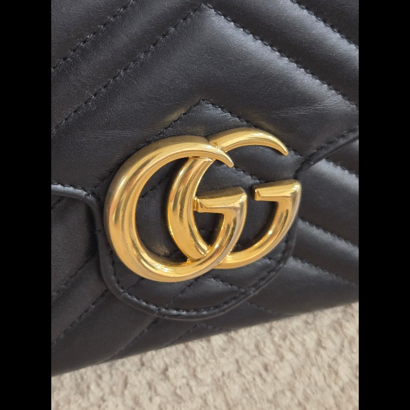 Gucci GG Marmont 金色雙G logo 馬蒙 馬夢 黑金 WOC 信封包 鏈帶包 斜背包 經典山形紋-51