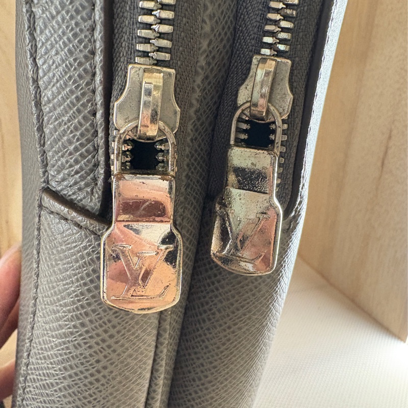 Louis Vuitton 男士肩背包-19