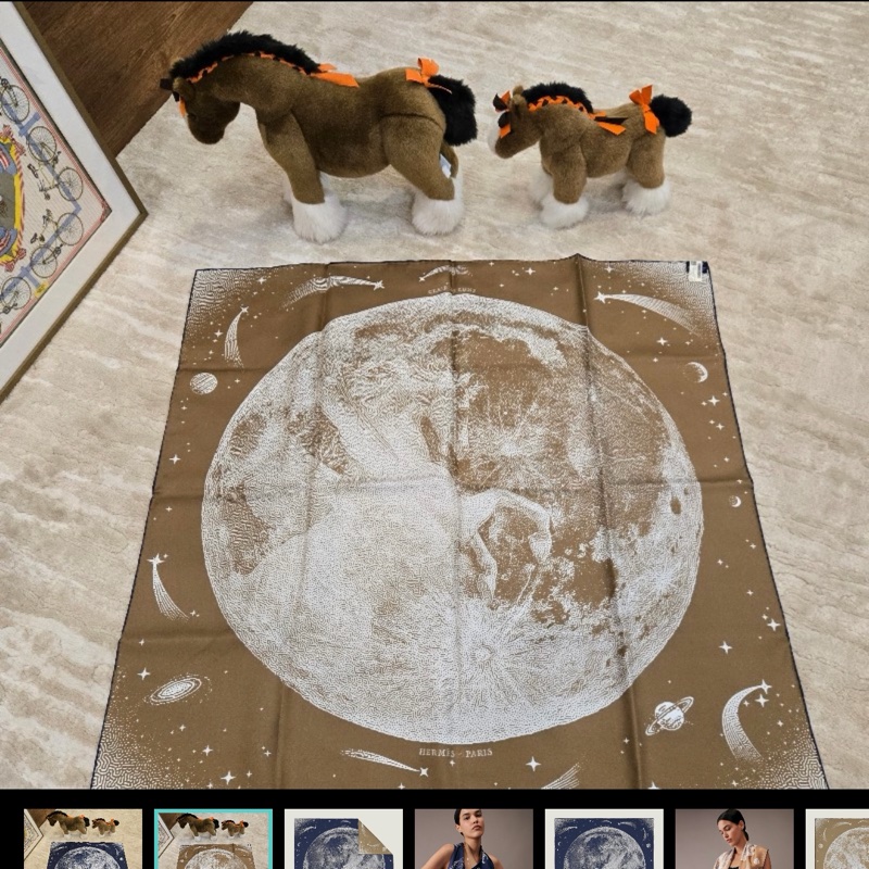 全新 HERMÈS 愛馬仕 Clair de Lune "月光飛馬" 90雙面方巾-5