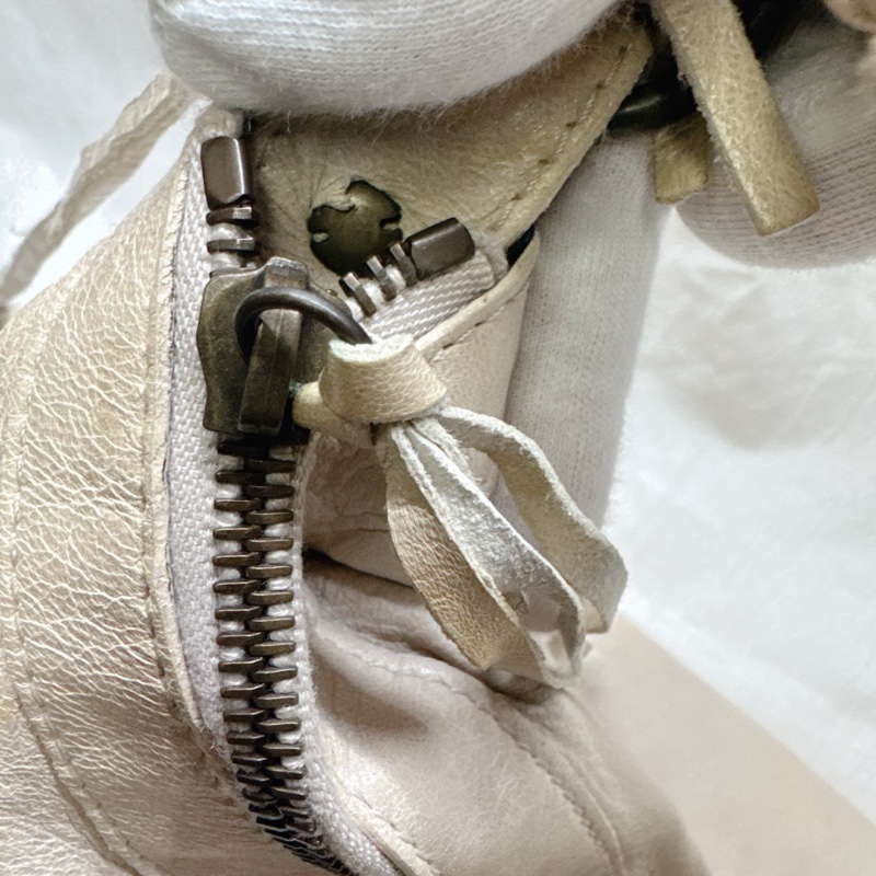 二手正品Balenciaga巴黎世家Classic Day Hobo奶白復古羊皮機車包巴黎世家包巴黎世家機車包肩背-39